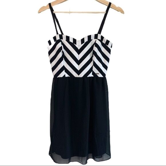 Volcom Frochickie Corpo Class collection dress - Picture 1 of 5